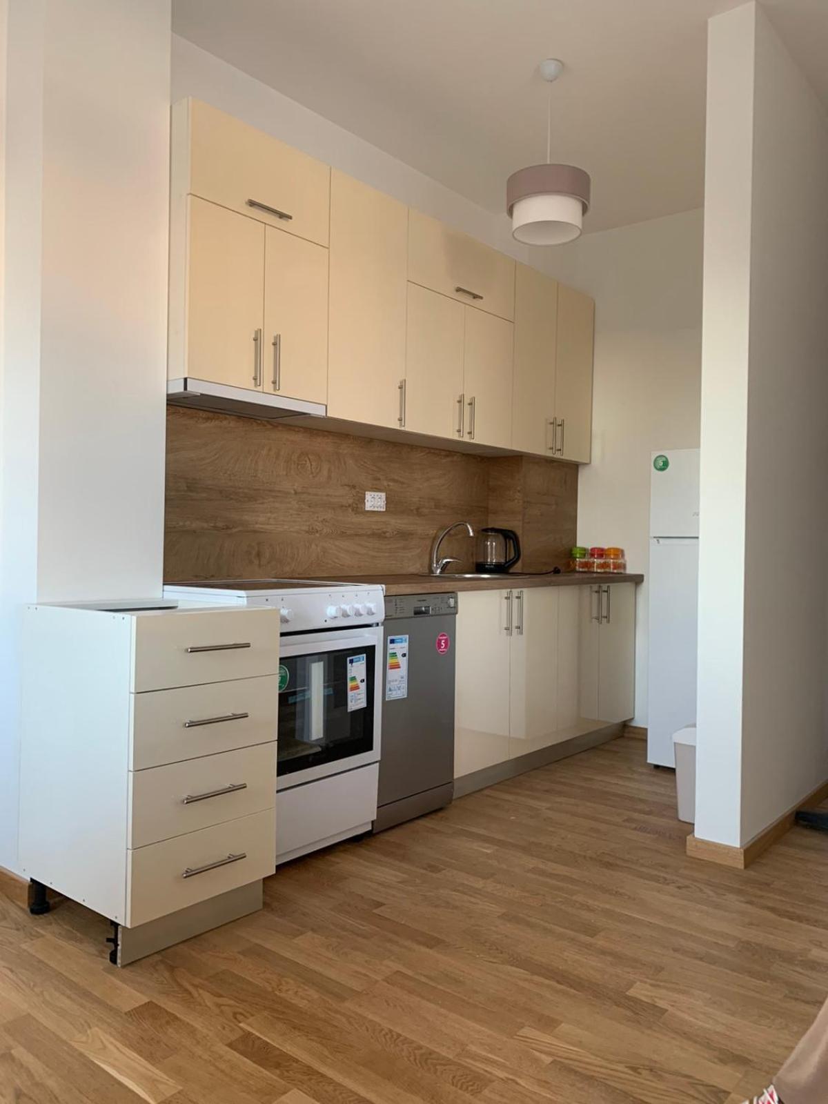 Wow Apartman Becici Экстерьер фото